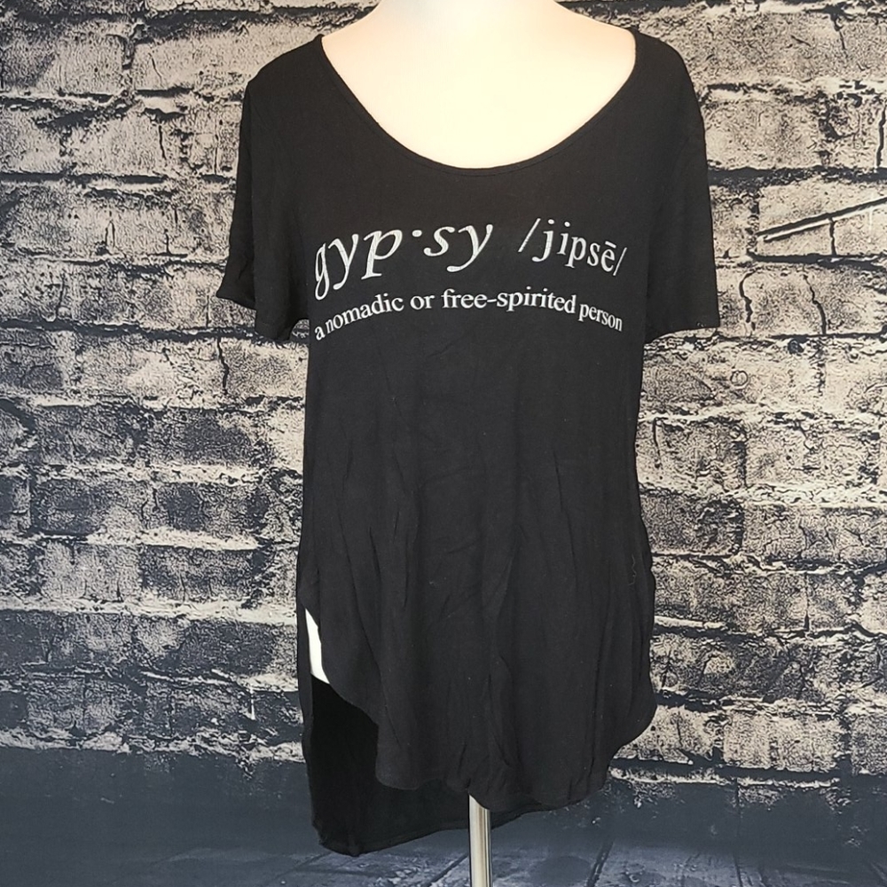Black t